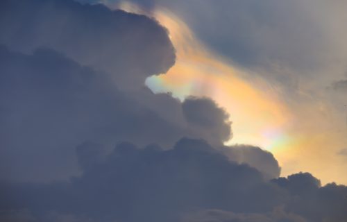 Irisation or rainbow cloud