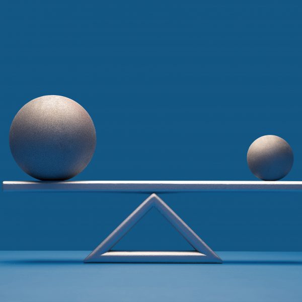 Balls balancing on scale