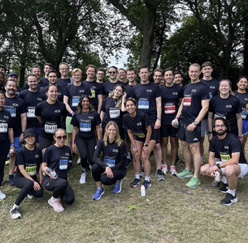 Group photo at the JP Morgan run